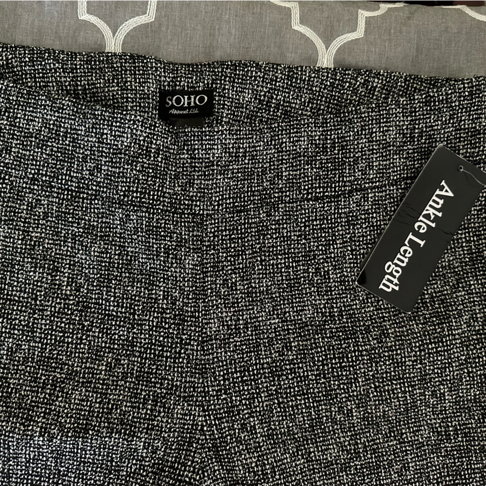 Brand new Soho skinny pants size large